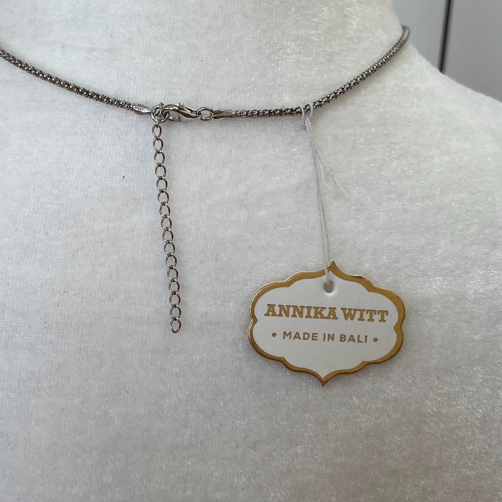 Sterling Silver Pearl Round Pendant Necklace from Annika Witt - Picture 3 of 5